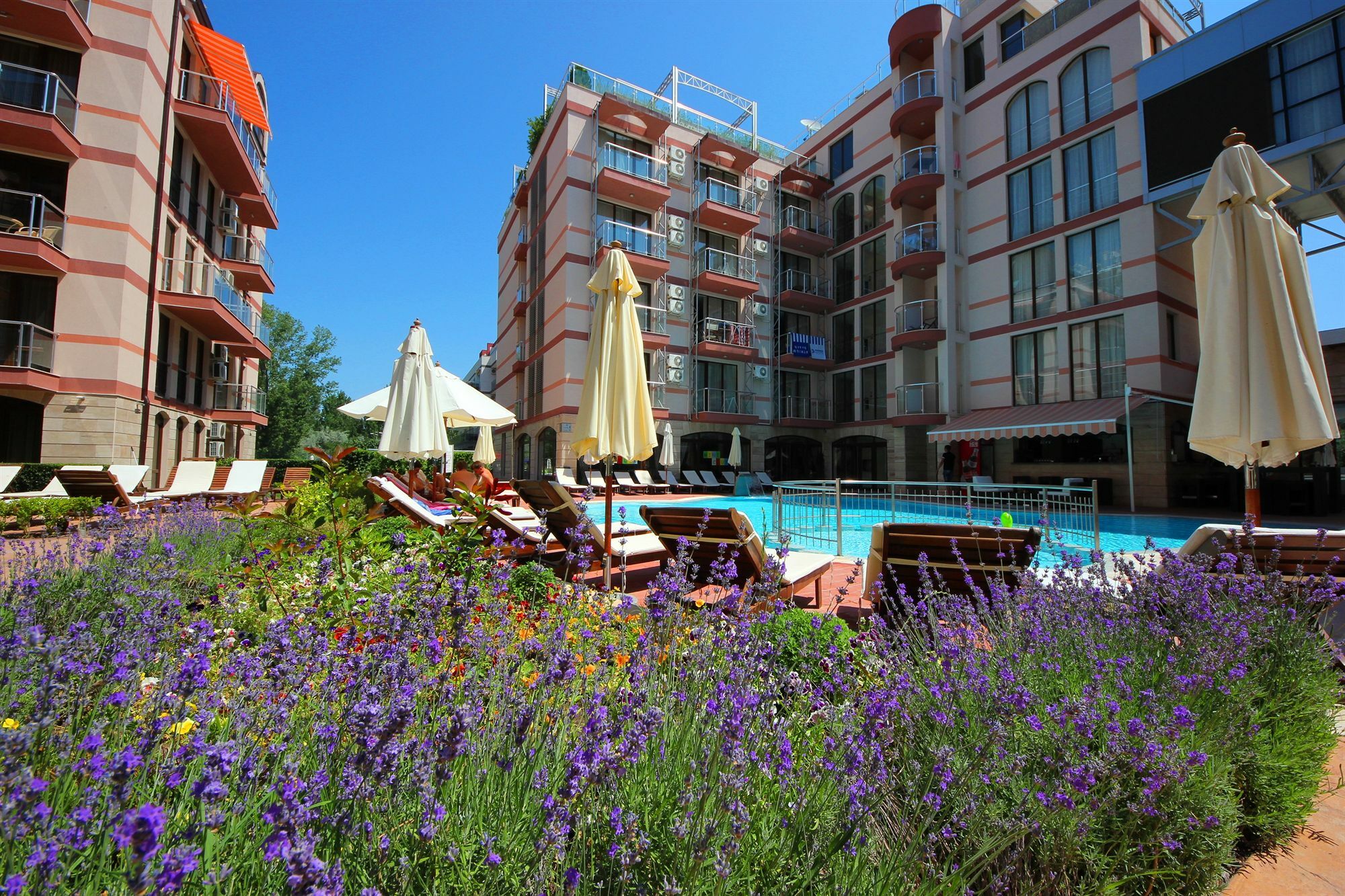 Menada Tarsis Apartments Sunny Beach Dış mekan fotoğraf